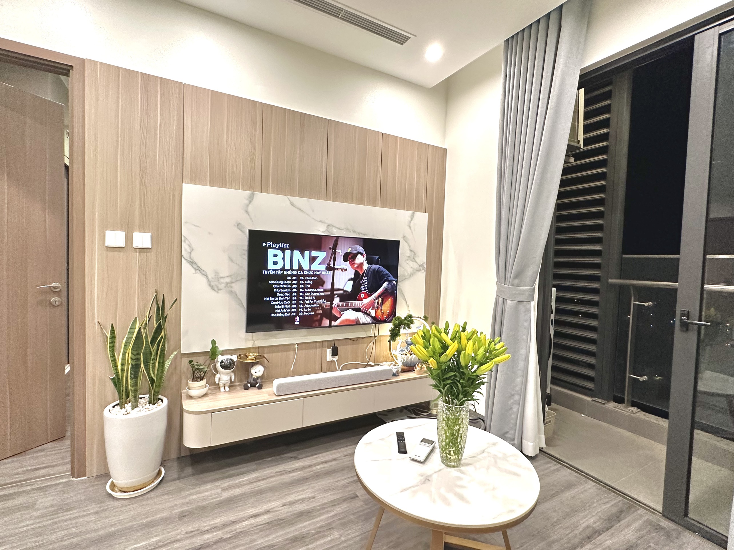 Tonkin Vinhomes Smart City - Bán căn 1 phòng ngủ full nội thất